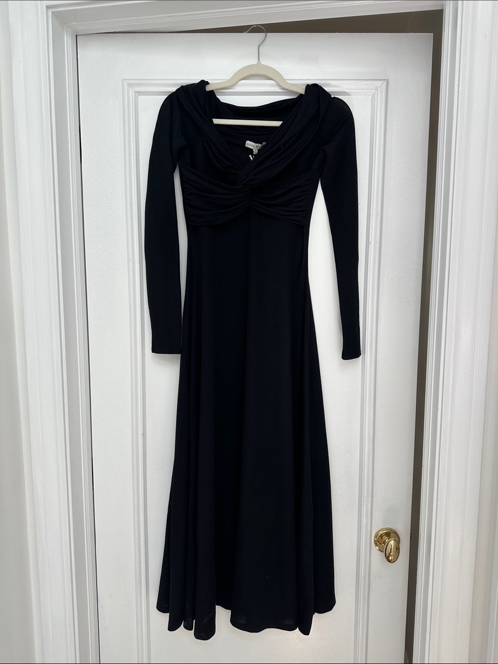 Moon River Black Long-Sleeve Twist-Front Midi Dress